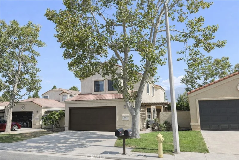 Photo 2 of 10228 Anacapa Court