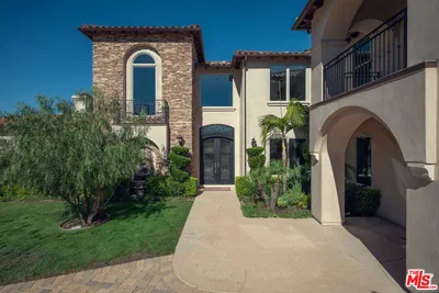 47 Buckskin Road photo 2