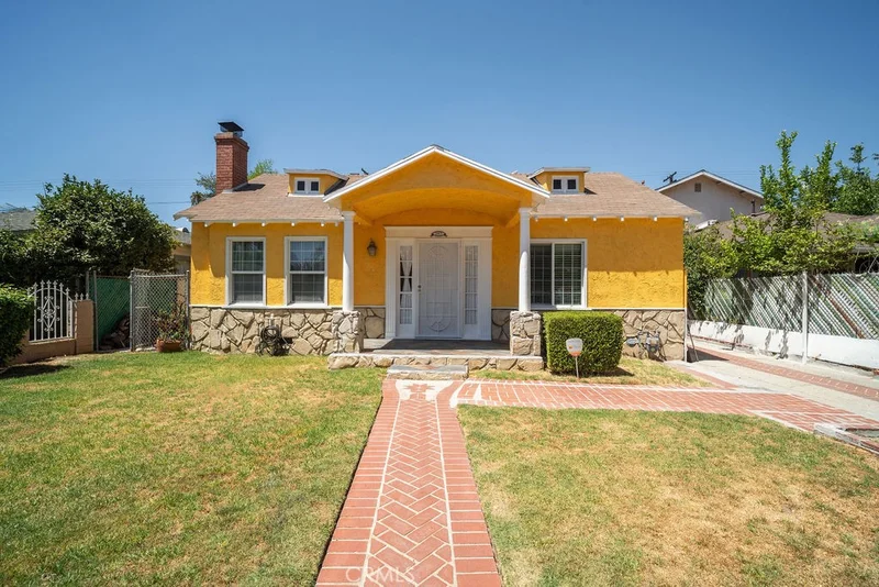 247 W Santa Anita