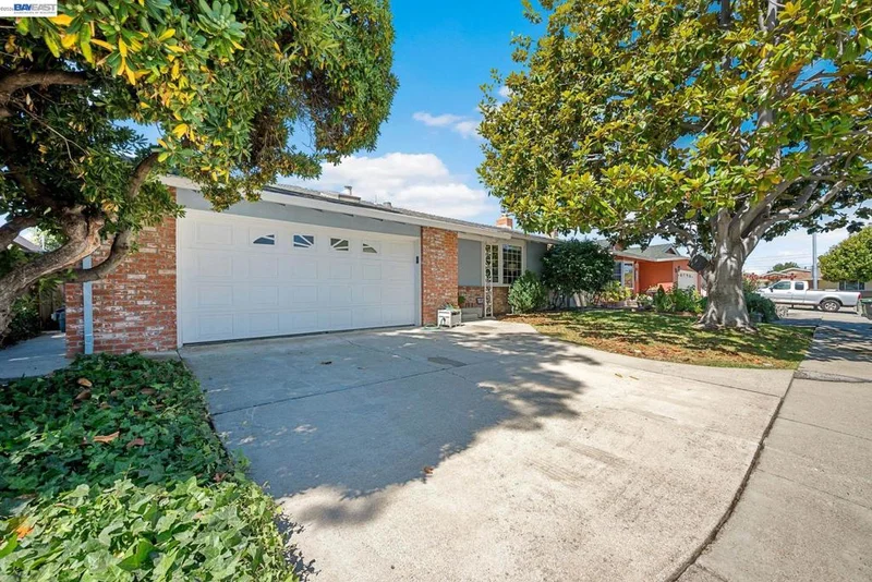 35843 Salvador Ct photo 2