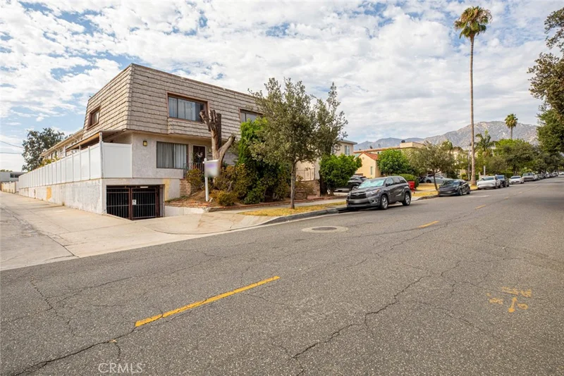 1013 Allen 6 photo 2