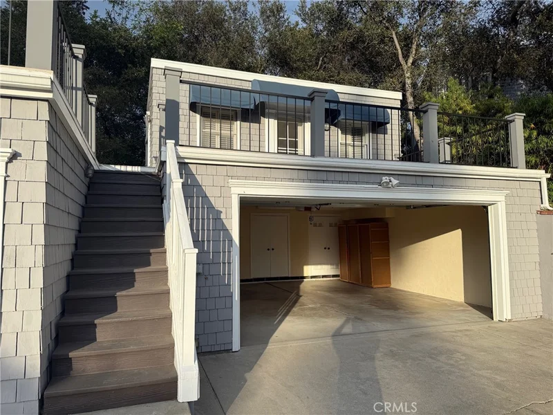 302 Churchill Road