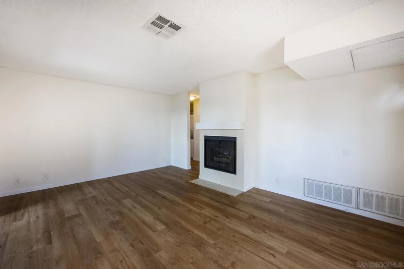 10740 Aderman Ave Unit 70 photo 2
