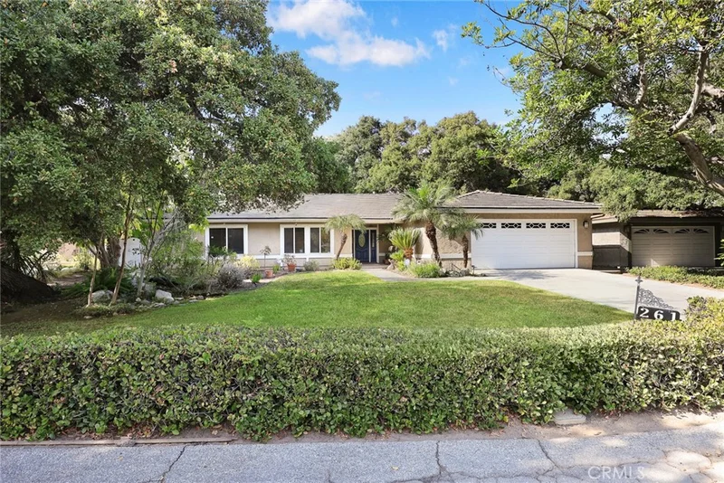 261 Oakhurst