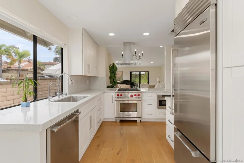 4135 Federman, San Diego, CA 92130