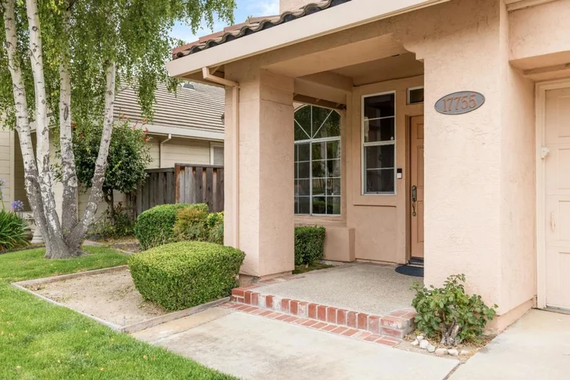 17755 Riverbend Road photo 2