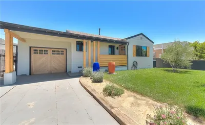1506 N Niagara photo 2