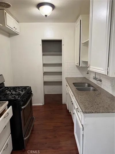 1108 W VALENCIA
