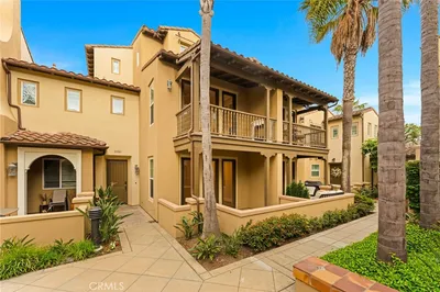 21261 Baeza photo 2