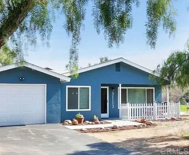3113 Pine Ln