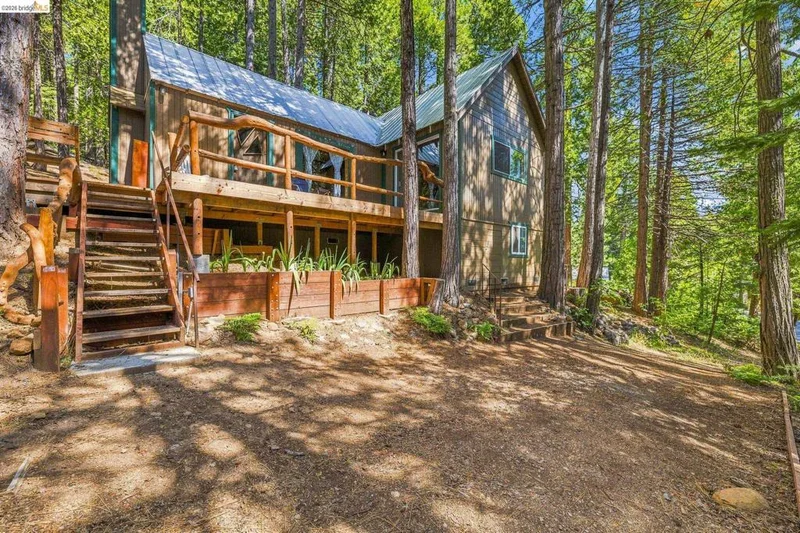 26457 Crystal Rd, Long Barn, CA 95335