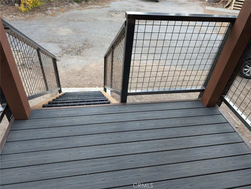 92 Snowridge photo 2
