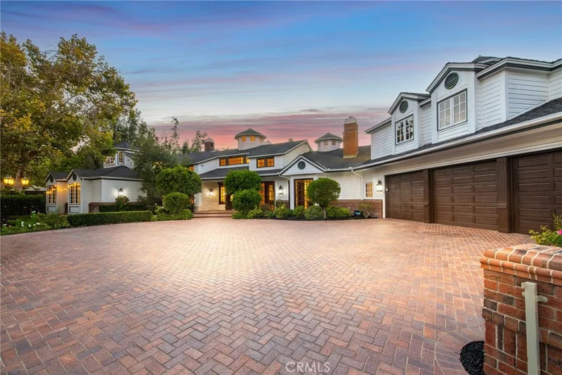 752 N Rodeo Drive, Orange Park Acres, CA 92869