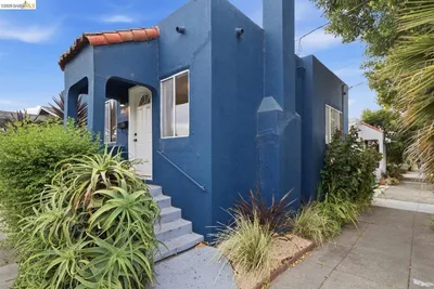 2600 Sacramento St photo 2