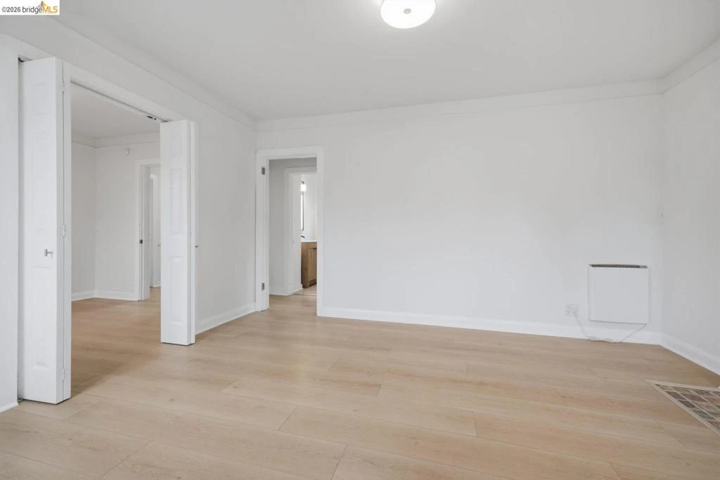 Interior 4