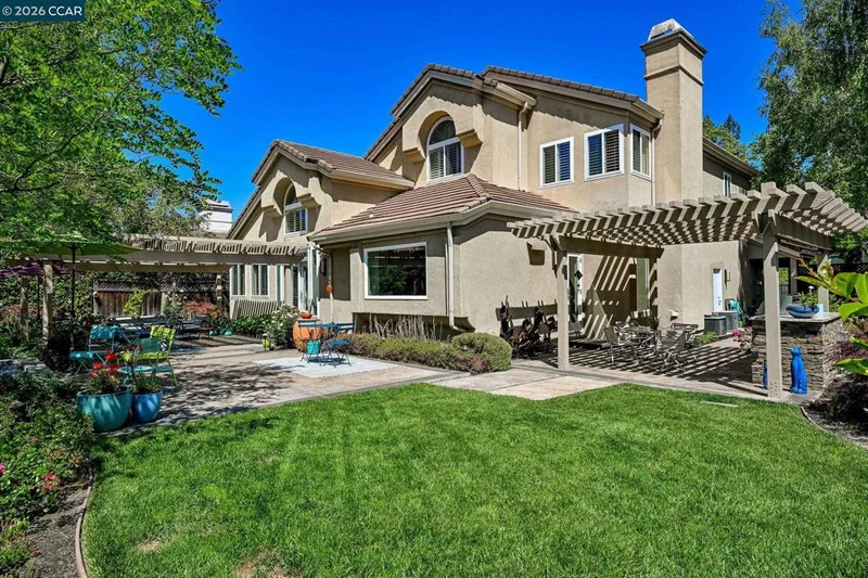 3331 Quail Walk Ln