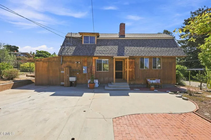 5433 Beckford Street