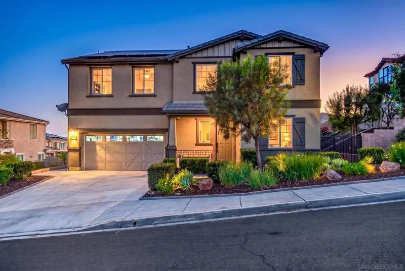 2077 Del Rincon Place
