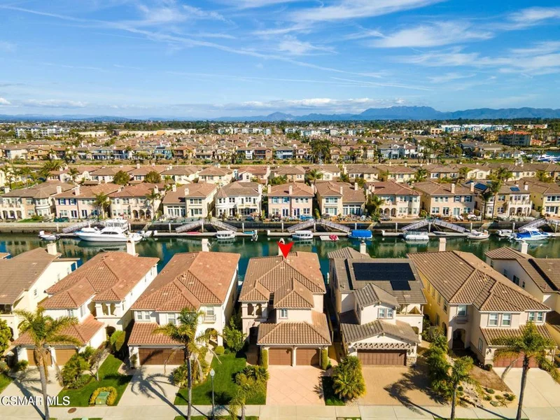 1470 Viewpoint Drive photo 2