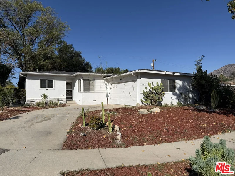 11121 Parr Avenue, Los Angeles, CA 91040
