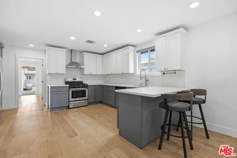 4221 W 166th Street photo 2