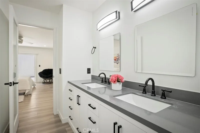 2648 State Street 25 photo 2