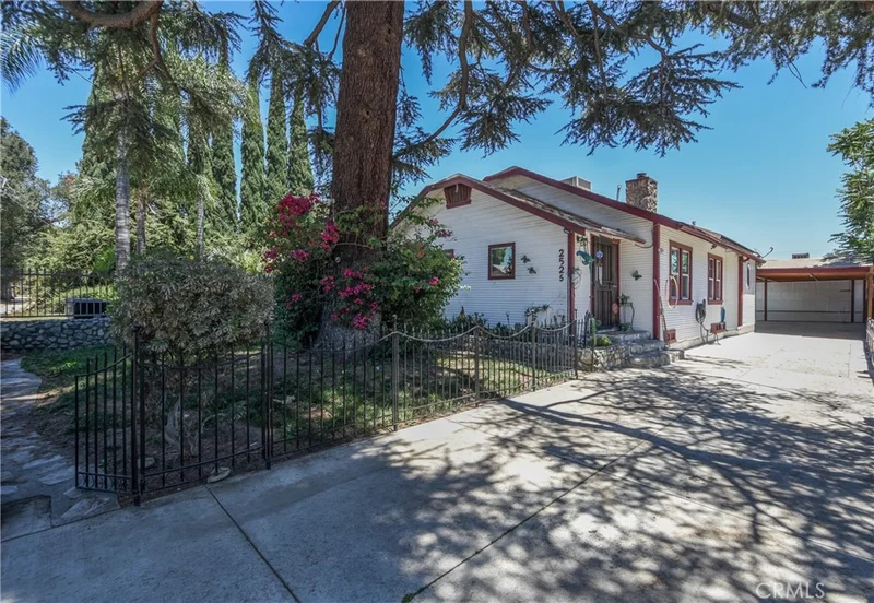 2525 Sepulveda photo 2