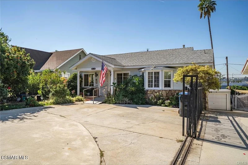 2706 W Avenue 30 photo 2