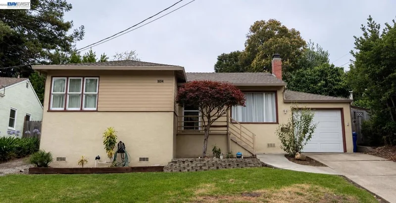 16129 Windsor Dr, Castro Valley, CA 94578