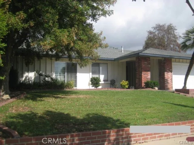1293 Brenda Court photo 2