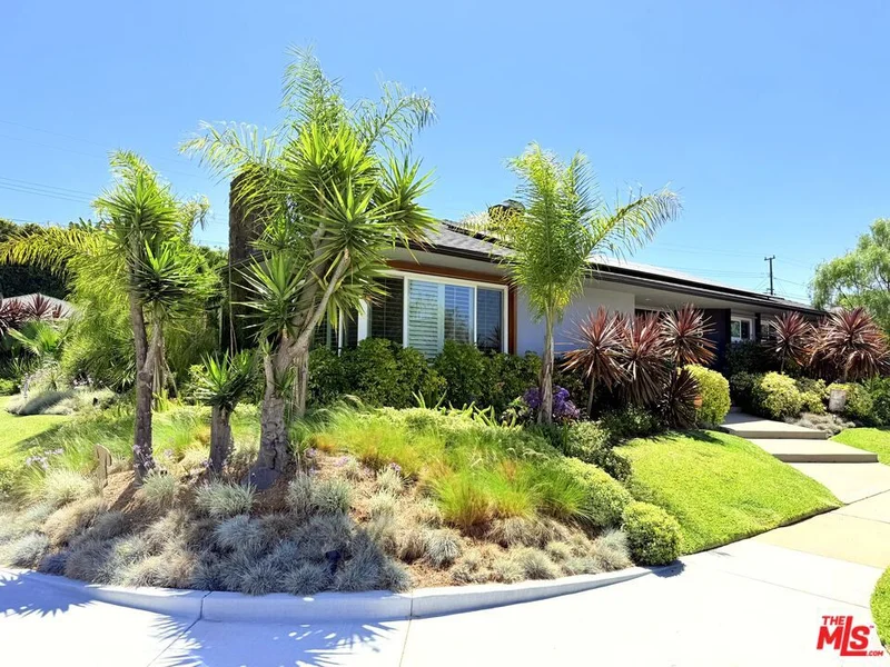 5500 Shenandoah Avenue, Los Angeles, CA 90056