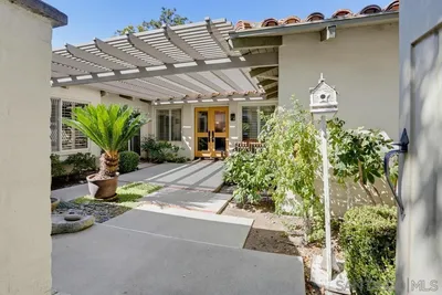 32993 Luiseno Circle Dr