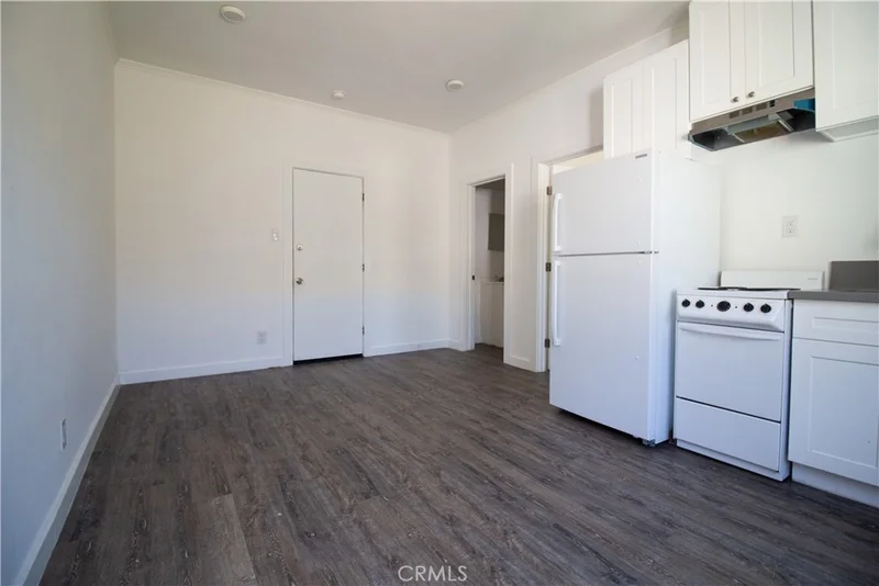 1411 Burlington Avenue 30 photo 2