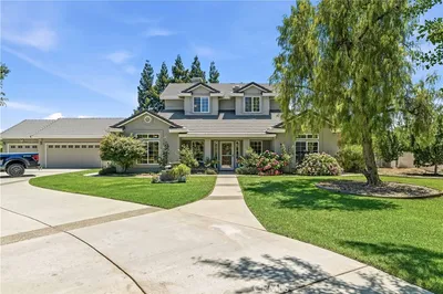 14361 Lombardy photo 2