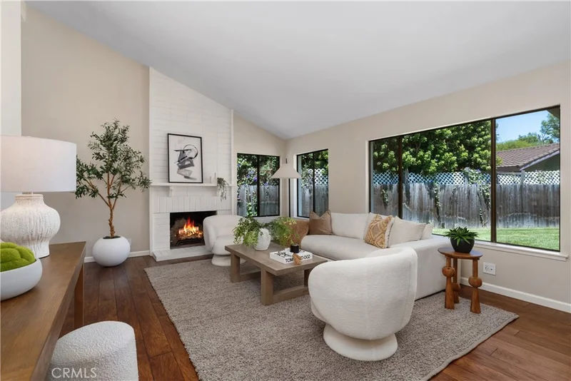 Photo 2 of 872 S Havenwood Circle