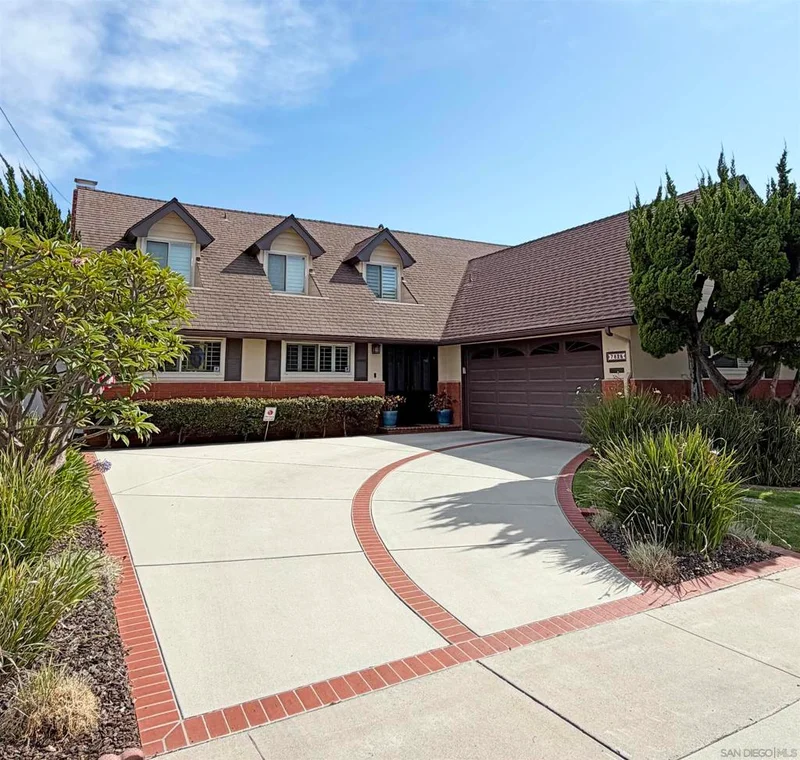 7825 Cedar Lake Ave, San Diego, CA 92119