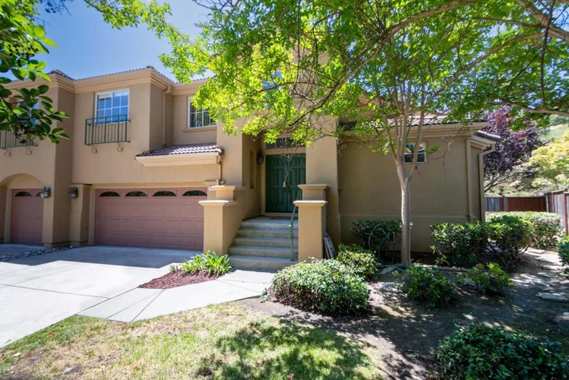 1141 Pheasant Hill Way photo 2