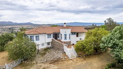 49185 Tomahawk Court