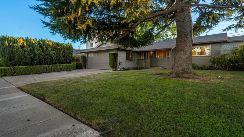 Photo 2 of 783 Loyalton Drive