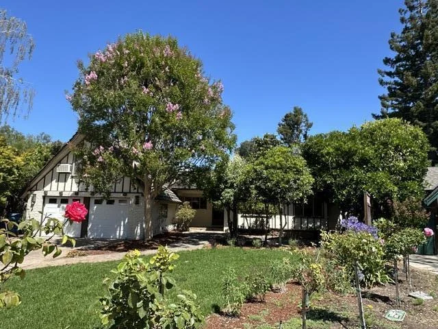 3845 Grove Court, Palo Alto, CA 94303