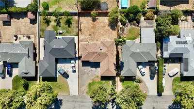 8232 Malven photo 2