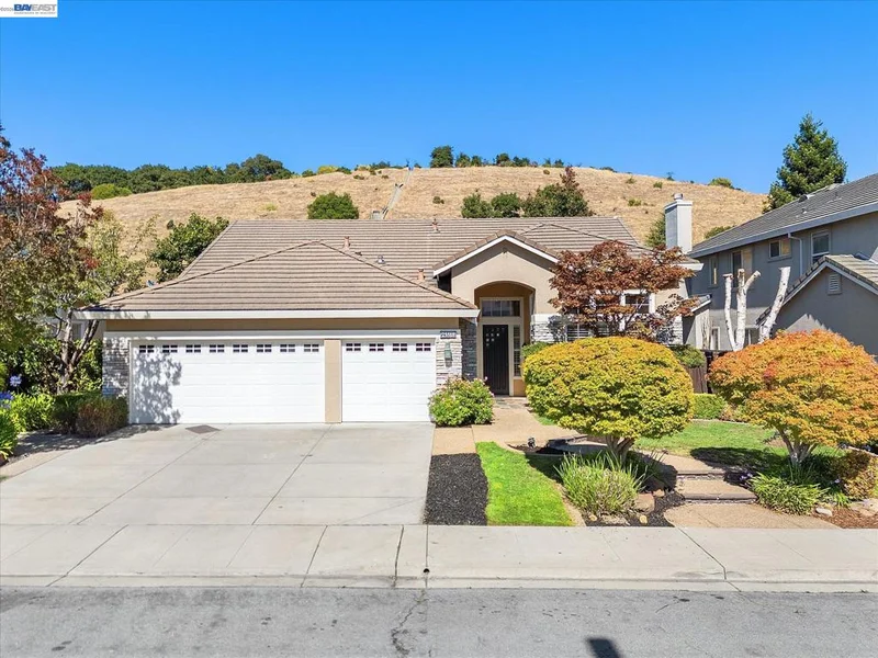 25518 Gold Ridge Dr, Castro Valley, CA 94552