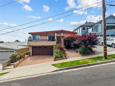 3631 Roxbury photo 2
