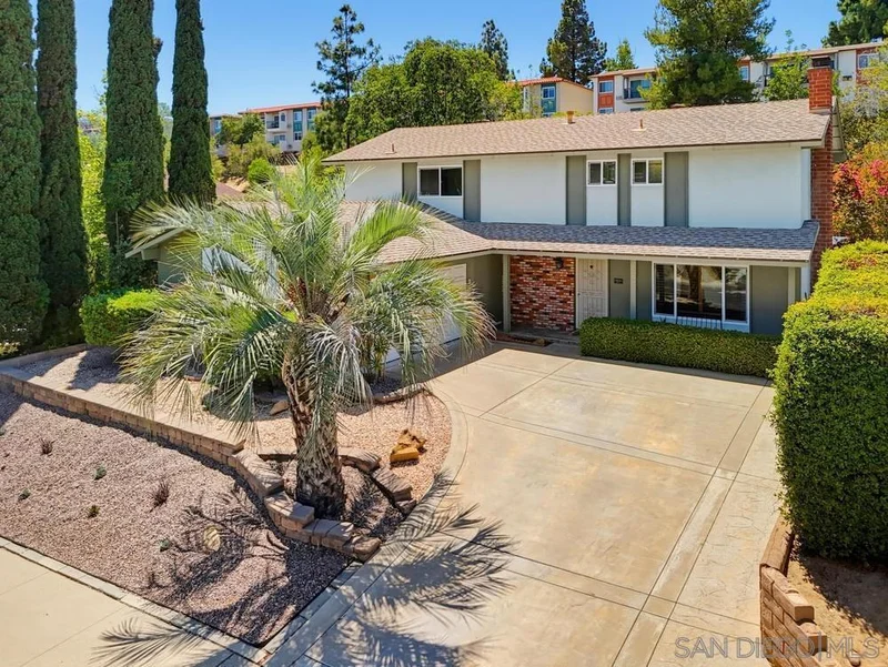 5520 Aztec Dr, La Mesa, CA 91942