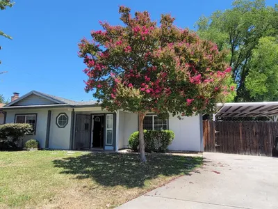 2100 Madera Road photo 2