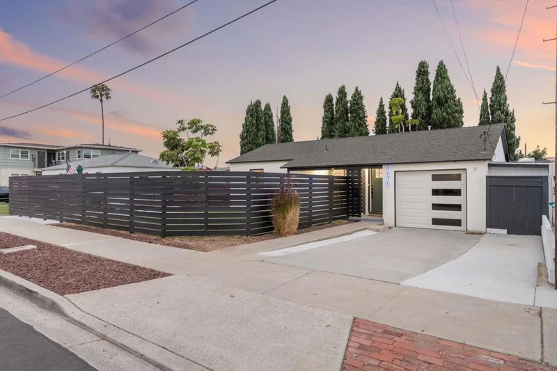 1626 Pacific Beach