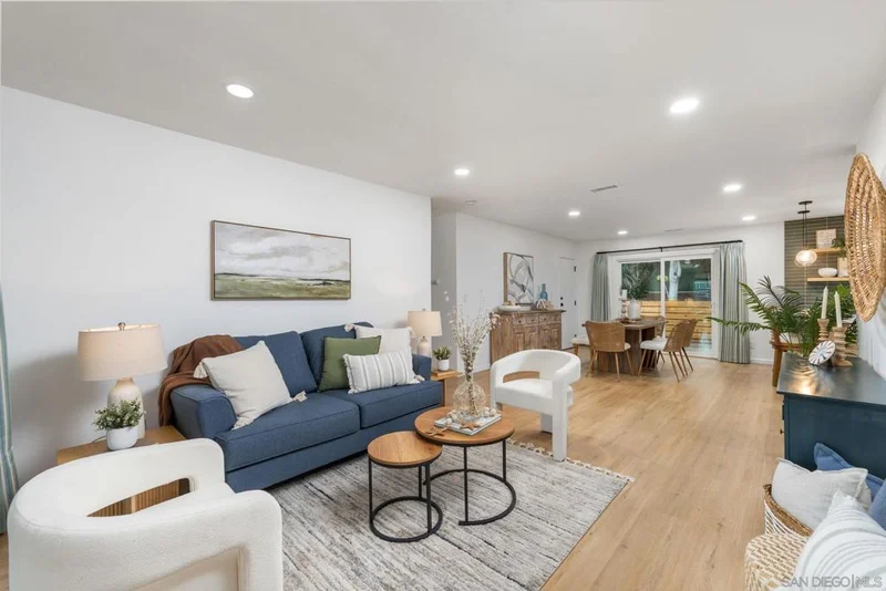 1626 Pacific Beach photo 2