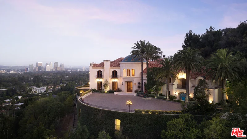 10066 Cielo Drive