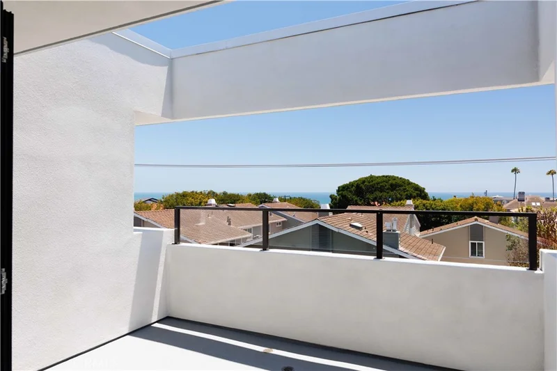 24722 Del Prado 407 photo 2