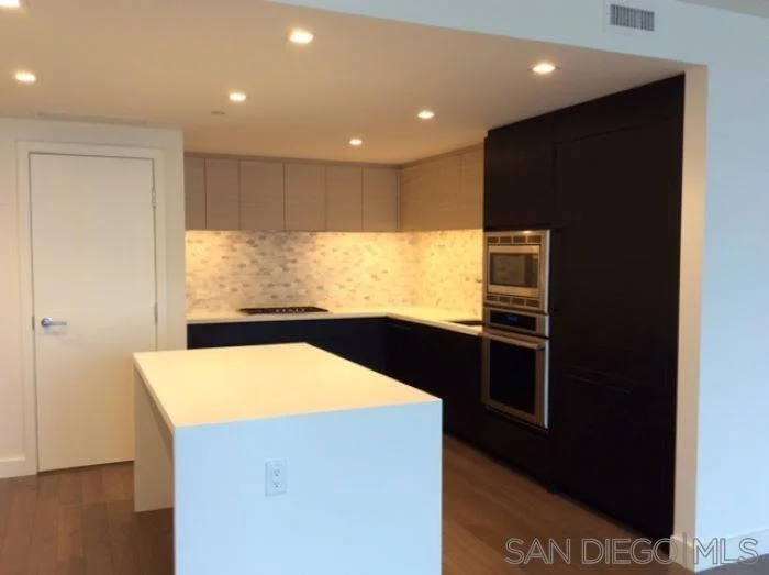1388 Kettner Blvd 2103 photo 2